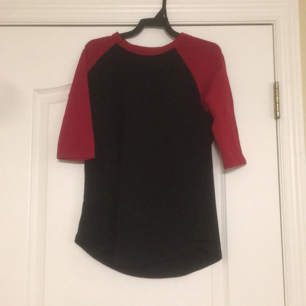 A 3/4 sleeve shirt